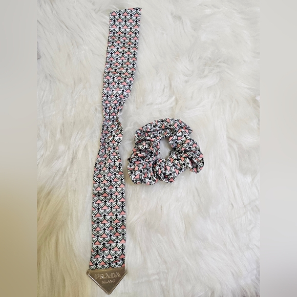 Prada Dubai de Catwalk gift box - Picture 6 of 10